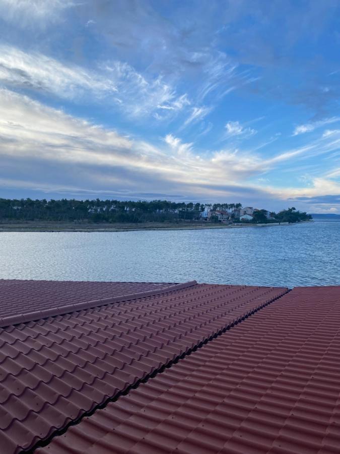 Apartment Privlaka Direkt Am Strand Mit Klima Und Neuem Badezimmer Haustiere Sind Willkommen ภายนอก รูปภาพ