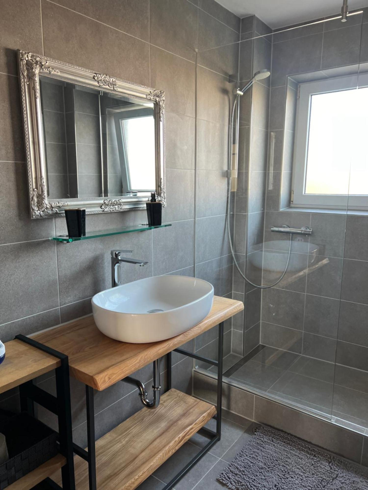 Apartment Privlaka Direkt Am Strand Mit Klima Und Neuem Badezimmer Haustiere Sind Willkommen ภายนอก รูปภาพ